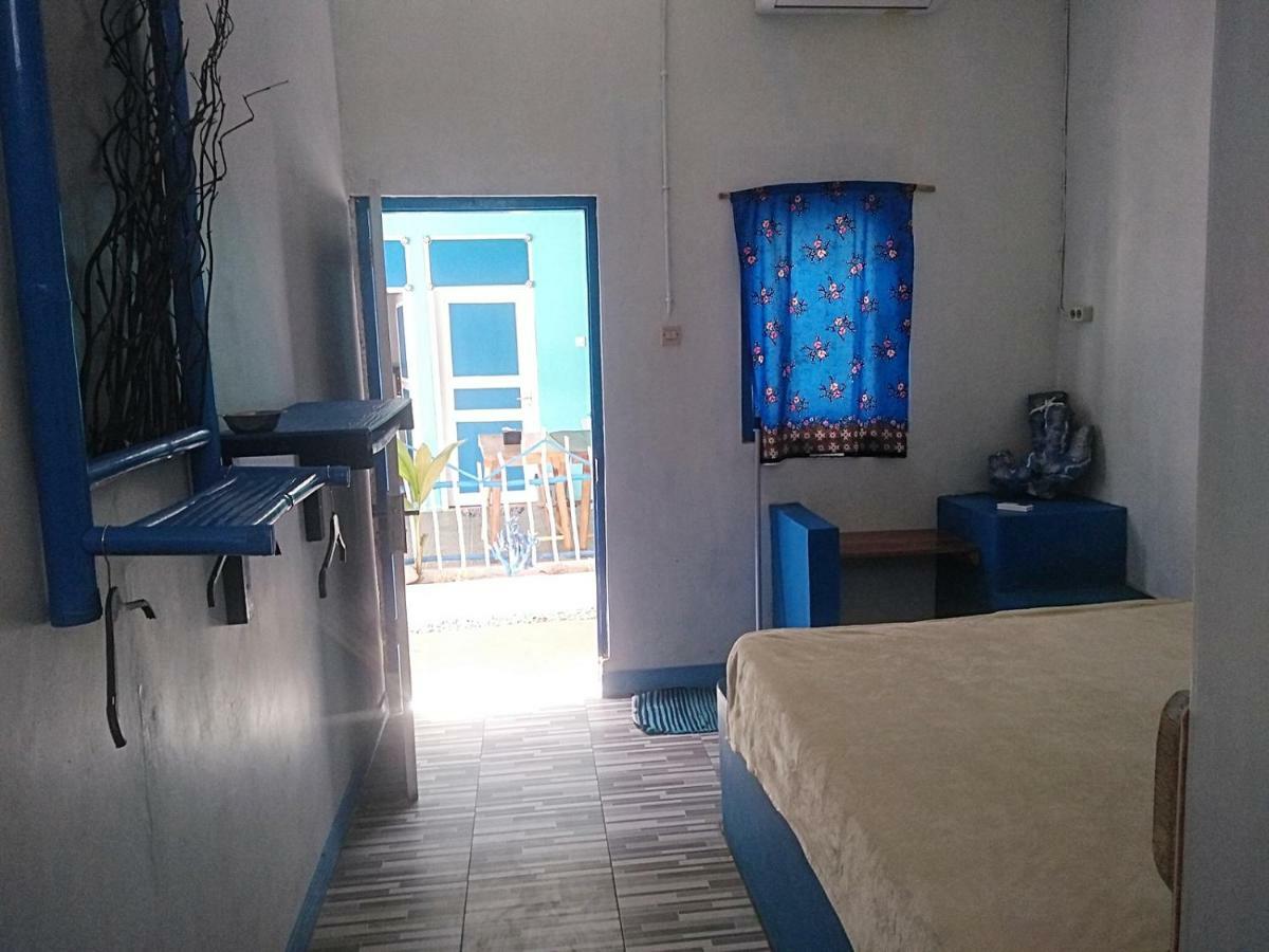 Blue Coral Homestay カリムンジャワ エクステリア 写真